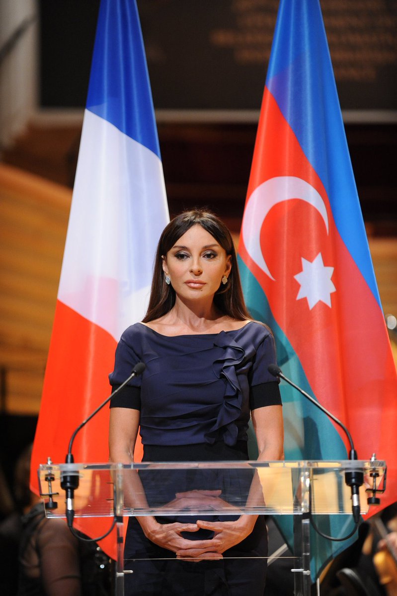 Nouvelle ministre de la culture 🇫🇷
#RachidaDati 
#France
#SanctionAzerbaijan 
#ArtsakhGenocide 
#remaniement 
#ArmenianGenocide2023