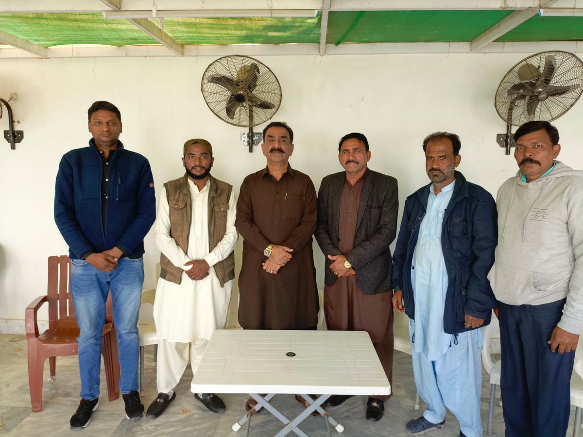 maul53230's tweet photo. #PPP
 کے نامزد امیدوار برائے PS-86 ملیر راجہ عبدالرزاق بلوچ، سے صدر  #PPP منارٹی ونگ کراچی ڈویزن #مشتاق_مٹو  کی ملاقات، جنرل الیکشن کے حوالے سے تبادلہ خیال کیا گیا دیگر عہدیداران بھی موجود تھے 
@BBhuttoZardari @MediaCellPPP @RoomaMatto https://t.co/93Wt3R4IO7