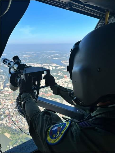 foro_militar's tweet photo. Entérate🗣 Sobrevuela en Villahermosa el helicóptero artillado del Ejército, mejor conocido como #HalcónNegro https://t.co/SWy1f8XWvY