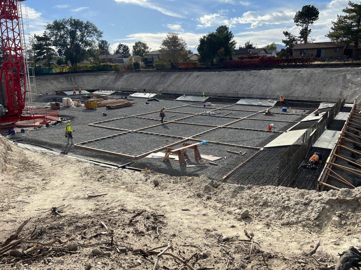 rlwconstruction's tweet photo. Project Spotlight๐ The West Jordan Finished Water Reservoir is a transformative development at the 5200 W 6200 S reservoir site. It involves the construction of a new 6.8 MG rectangular reinforced concrete drinking water. #RLWrocks #BuildingYourTomorrowToday https://t.co/sEIVhJo7zK