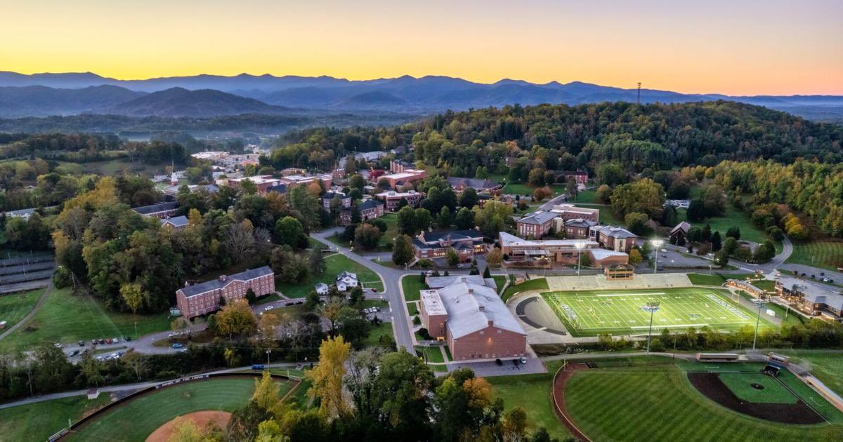 Nigel Gay (@nigelgay_) on Twitter photo After a great call and conversation with <a href="/LGoodwin002/">Coach Goodwin</a>, I am blessed to say that I’ve received an offer from Mars Hill University💙💛 After a great call and conversation with <a href="/LGoodwin002/">Coach Goodwin</a>, I am blessed to say that I’ve received an offer from Mars Hill University💙💛