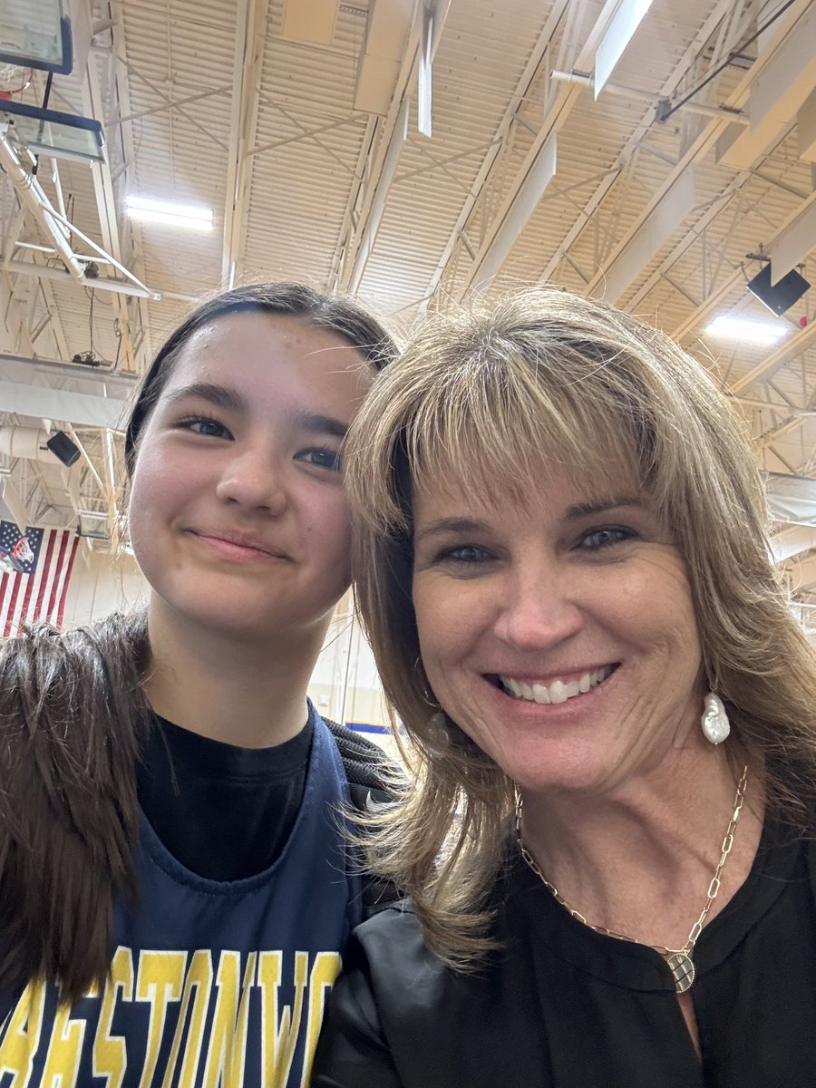 JenniferFraz25's tweet photo. My niece, Malorie Clarkson!
She’s amazing on the inside and out!
#msbasketball https://t.co/BsMx4IUM9q
