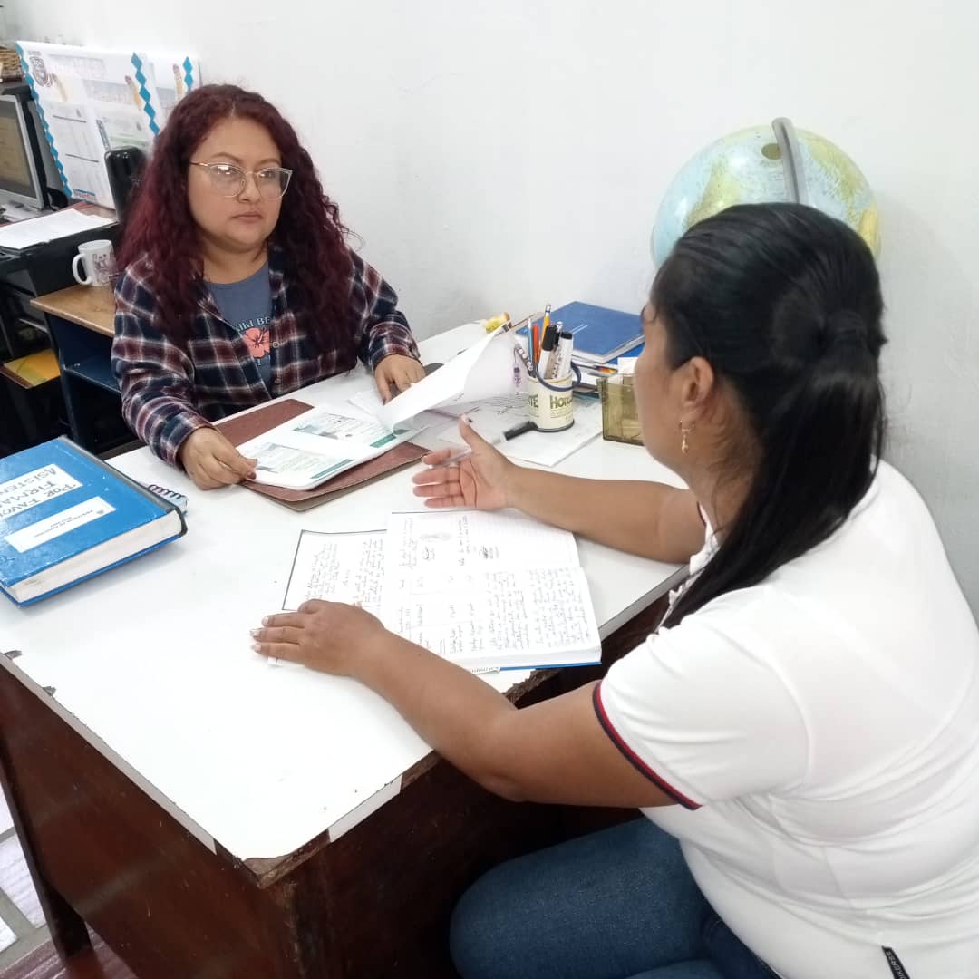 Atención de casos por parte de la Defensora Karina Ramírez. UEC Tobías Chirinos y LN Andrés Bello. Garantizando los derechos de los NNA. <a href="/_LaAvanzadora/">Yelitze Santaella</a> <a href="/Berzabethg1/">Berzabethgandicaoficial</a> <a href="/CDCETachira/">CDCE Táchira</a> <a href="/codennat/">codennat</a> <a href="/cn_educ/">CNDefensorías Educativas MPPE</a> <a href="/SaludEscolar2/">Salud Escolar</a> <a href="/COMUNIDADESED15/">DIV. COMUNIDADES EDUCATIVAS TÁCHIRA</a>