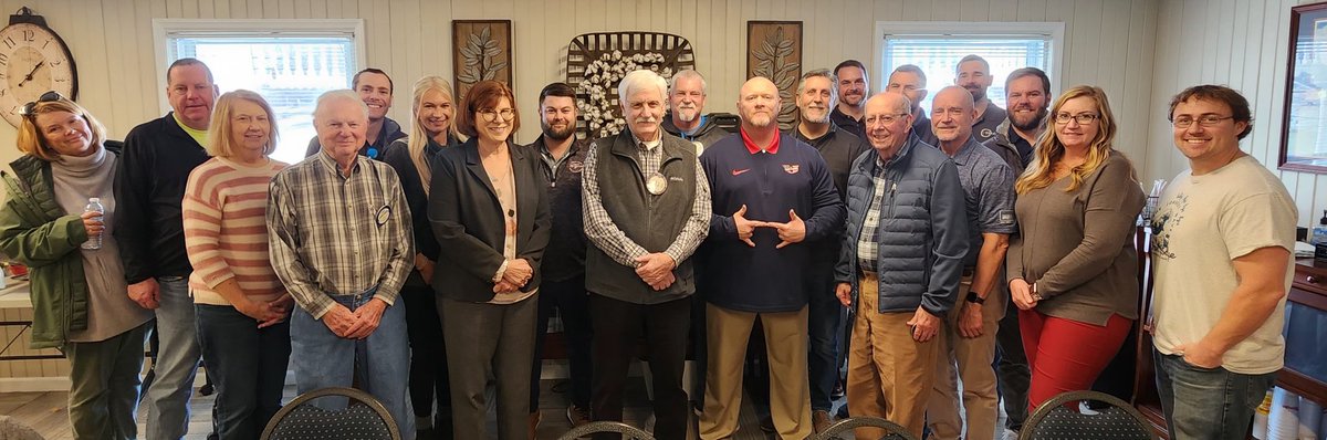 COACH_MURRAY34's tweet photo. Blessed to be asked to speak at the White House Rotary Club meeting today. I met so many amazing new people in our community. Thank you for the opportunity Tal Plumlee, Mark Reid, Danny Ray, and the rest of the White House Rotary. @PFL_Sports https://t.co/Lgz2HwLAMD