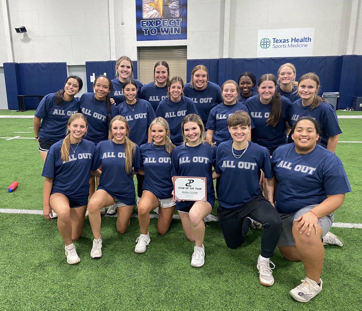 Excited to see <a href="/SoftballEaton/">EatonSoftball</a> show out this Spring! These girls know nothing but hard work and a deep care for each other! 

☑️ Belief
☑️ Leadership
☑️ Attitude 
☑️ Consistency 
☑️ Effort
☑️ Desire 

On display every day! #AllOut
S/O to our 🌟 of the Year:
Rian Coon