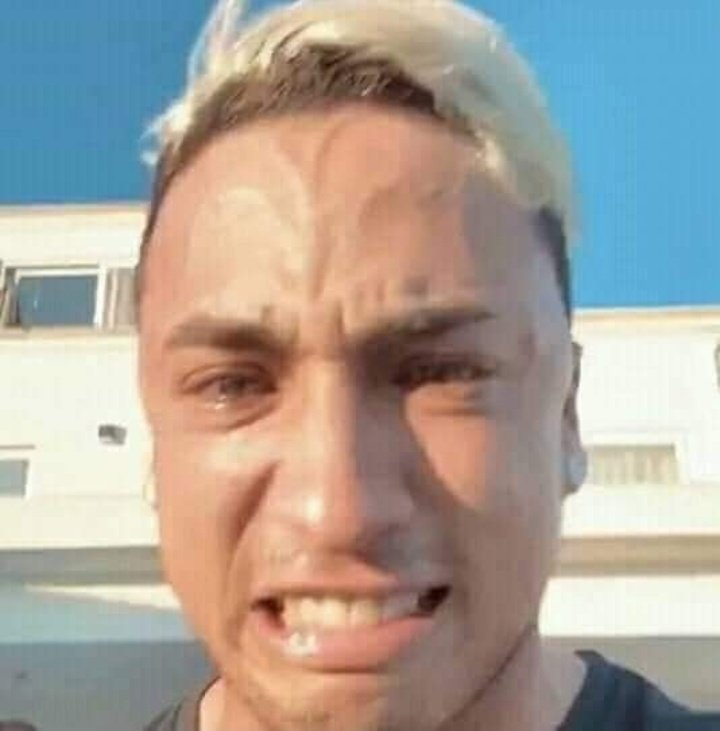 vnitovnito's tweet photo. yo con un ataque de celos sin poder decir ni una palabra porq no somos nada https://t.co/Q3D5YBDixE