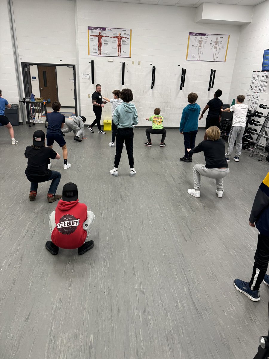 Big things are happening with 8th grade Personal Fitness! 
•
Guest Speaker, CrossFit Coach Michael Davis, visited NPMS today to reiterate the powerful intent that warming-up has on our minds and bodies for CrossFit. His knowledge and passion for helping others is second-to-none!
