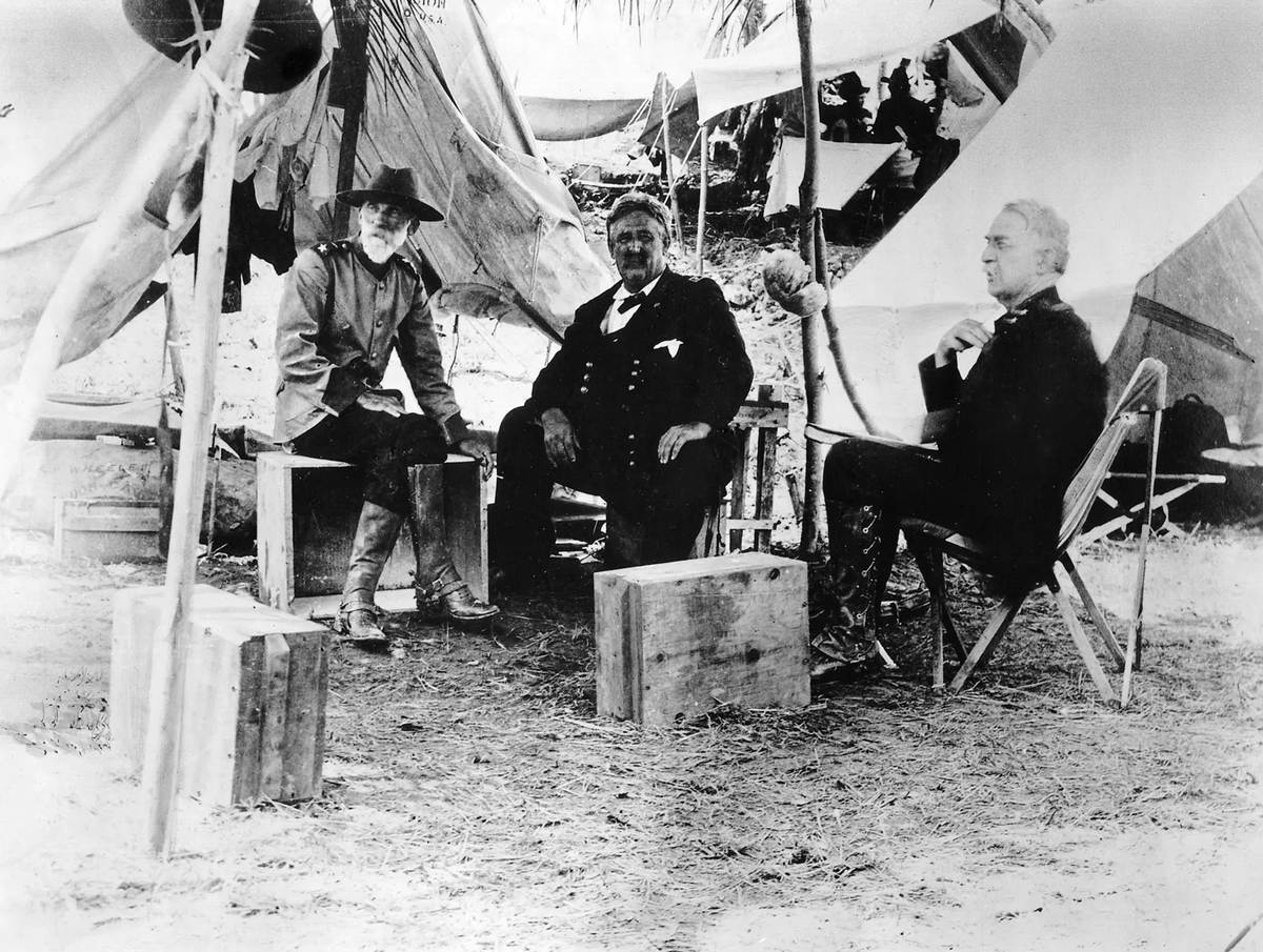 Tedroosevelt644's tweet photo. Hero of the Battle of Santiago in 1898. Just stepping up for my country when it mattered most 💯 https://t.co/0vLIY2G8lx