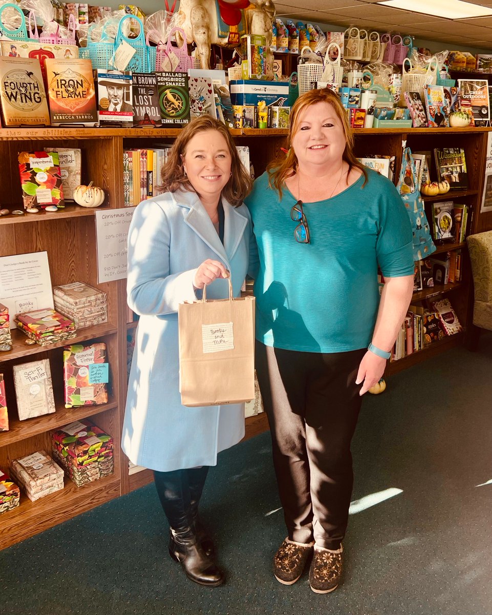 LGSaraRodriguez's tweet photo. I had a great time visiting small businesses in the Cheese Capital of the World (and @GovEvers' hometown), Plymouth, Wisconsin!
Thanks to Mayor Pohlman and all the great folks at Moxie, Books and More, and the Cheese Counter and Dairy Heritage Center for having me. #ShopSmallWI https://t.co/Hub113ctvV