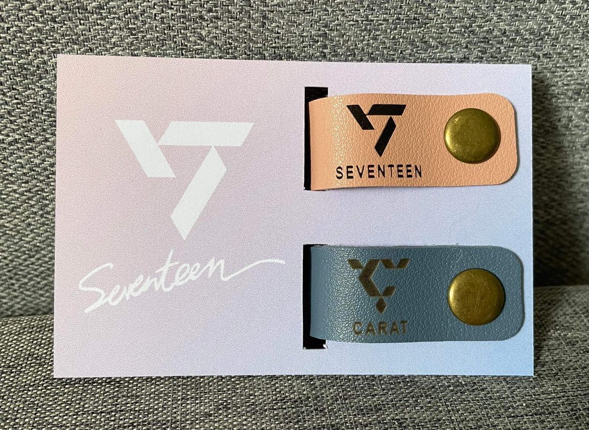 aluluu_'s tweet photo. 🩵Day 1 - FOLLOW TO BULACAN FREEBIES🩷

I will be giving away randomly:

- cable cord holders 1:1 only (super limited qty)
- official photocards &amp; trading cards
- unofficial photocards

- like, mbf, rt to spread 

#FOLLOW_TO_BULACAN
#FOLLOW_TOUR_IN_BULACAN
#SEVENTEENinBULACAN https://t.co/LiYC7v335Q