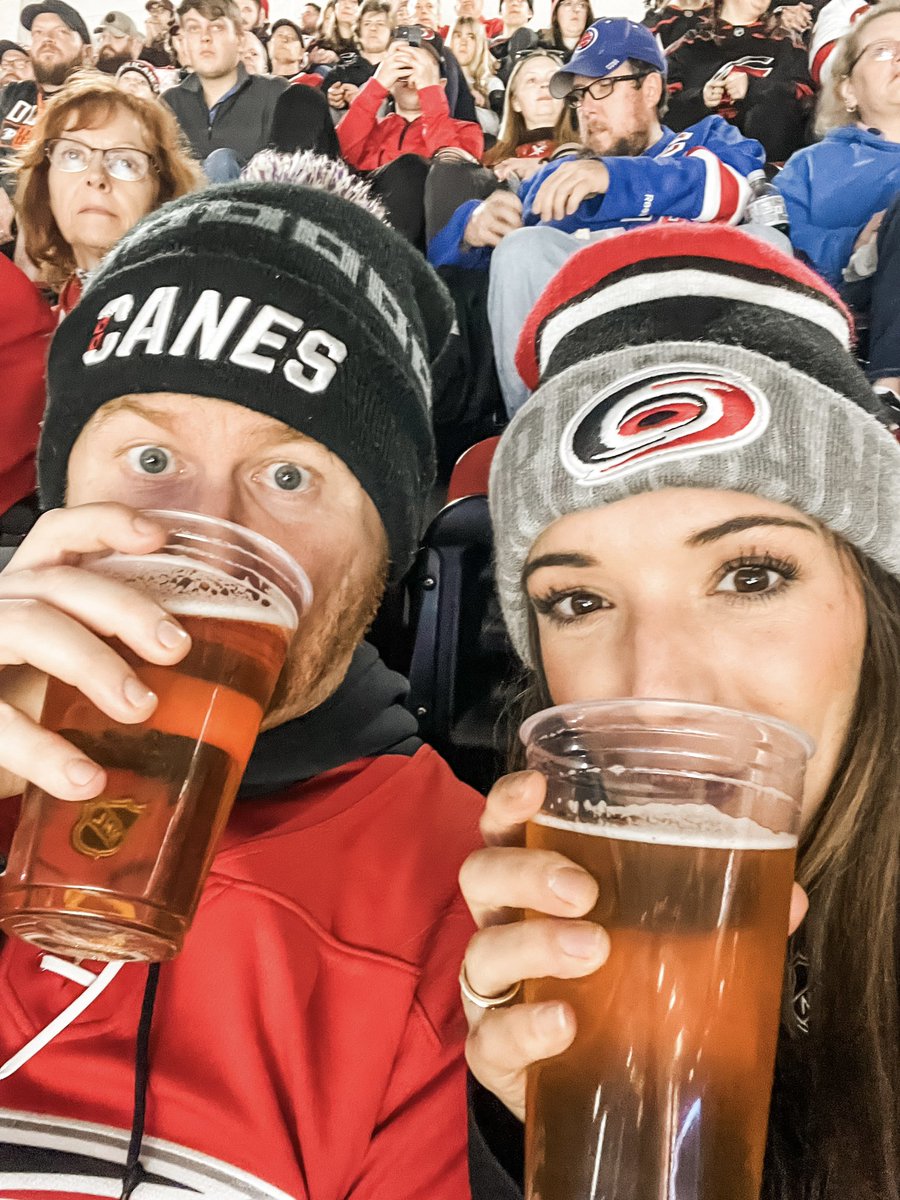 MelHawley9's tweet photo. @Canes #CauseChaos #caniacsmiles #letgocanes https://t.co/YbVDKkBNjp