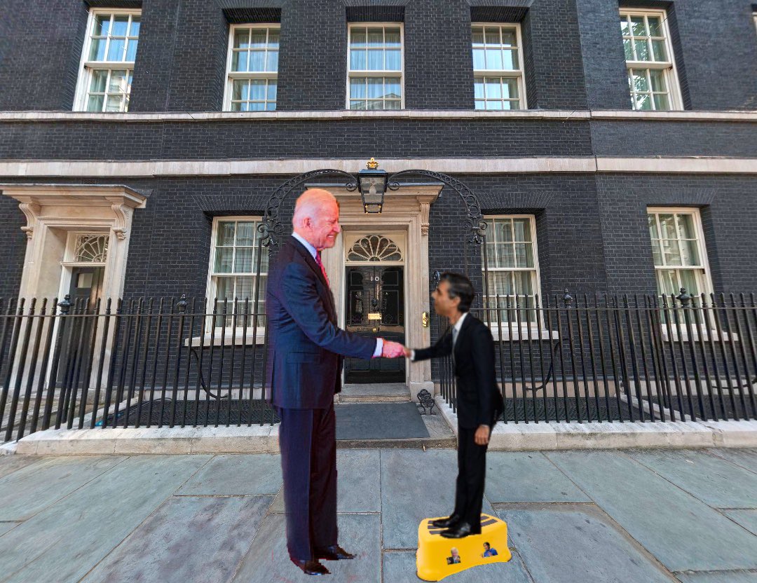 SimonM3rcury's tweet photo. #Yemen #WWIII 
Send these two c🤷‍♂️nts to the front line 💣💥 https://t.co/HSb91J06E5