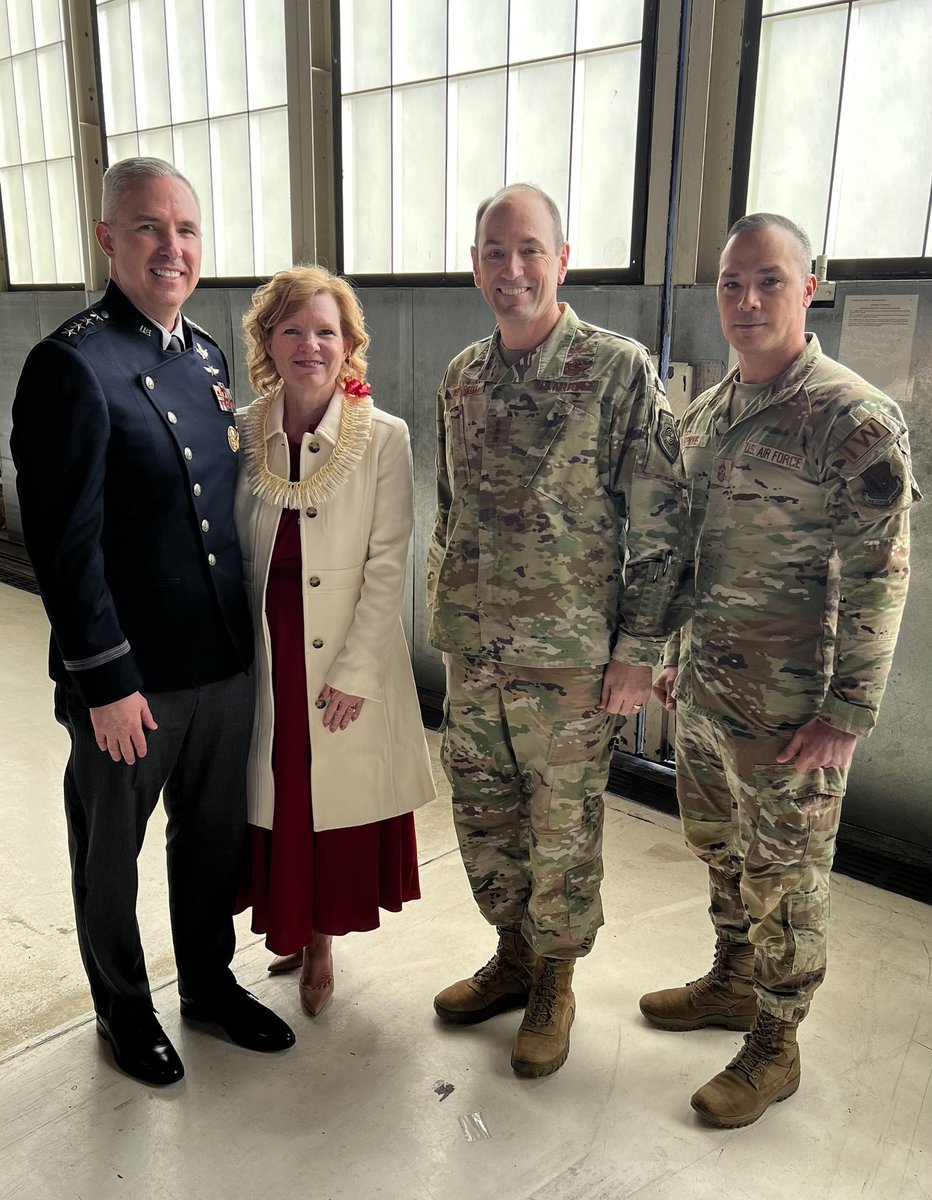 16AF_CC's tweet image. Congratulations to Gen Stephen Whiting, USSPACECOM Commander, from his Joint Force Headquarters - Cyber team. Incredible power in the partnership between USCYBERCOM and USSPACECOM. #16AF #AFCYBER #NeverADayWithoutSpace
@US_CYBERCOM
@usspacecom
