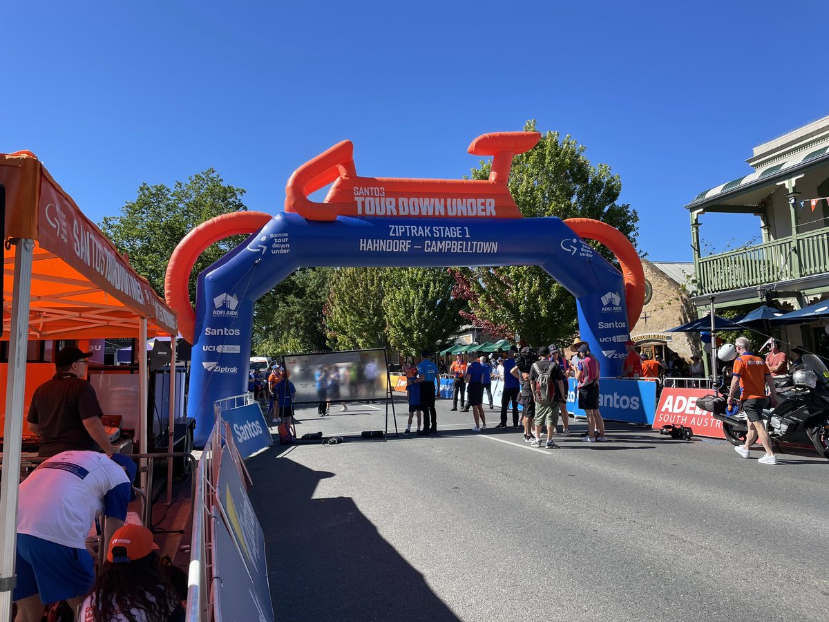 nickbyron60's tweet photo. And so it begins #TourDownUnder! #TDUW Stage 1. So good to see so many people racing &amp; spectating who value physical activity #exercisechangeslives! https://t.co/2jfDBZutvw