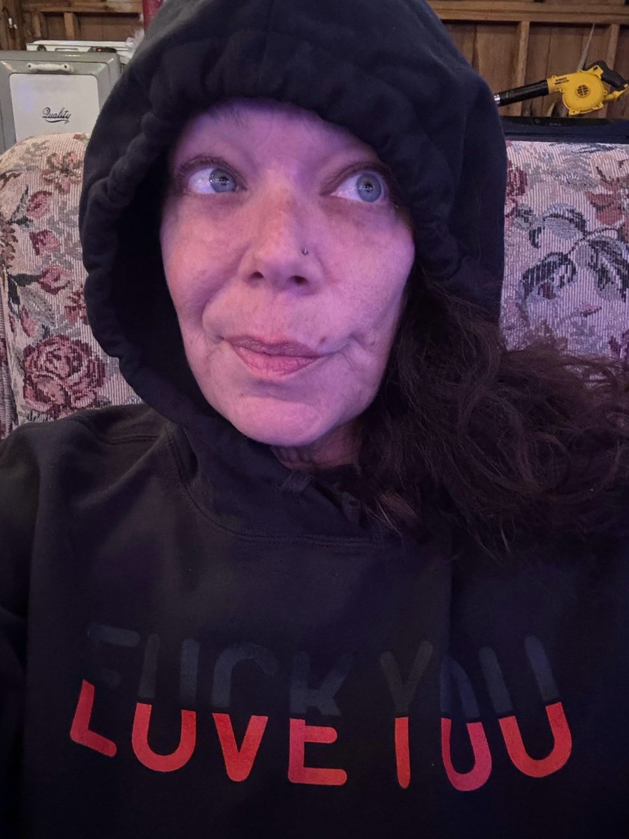 FLAlaskaGirl's tweet image. New hoodie! Who dis? #butfirstletmetakeaselfie
