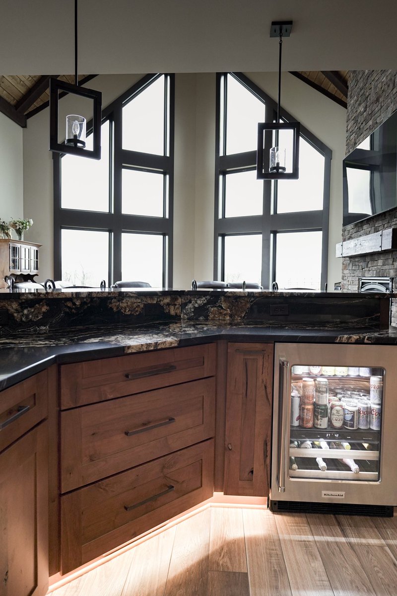 GraniteProLLC's tweet photo. Looking for granite or quartz countertops? We will help you find the perfect stone for your space! https://t.co/hJVKzdTIBn