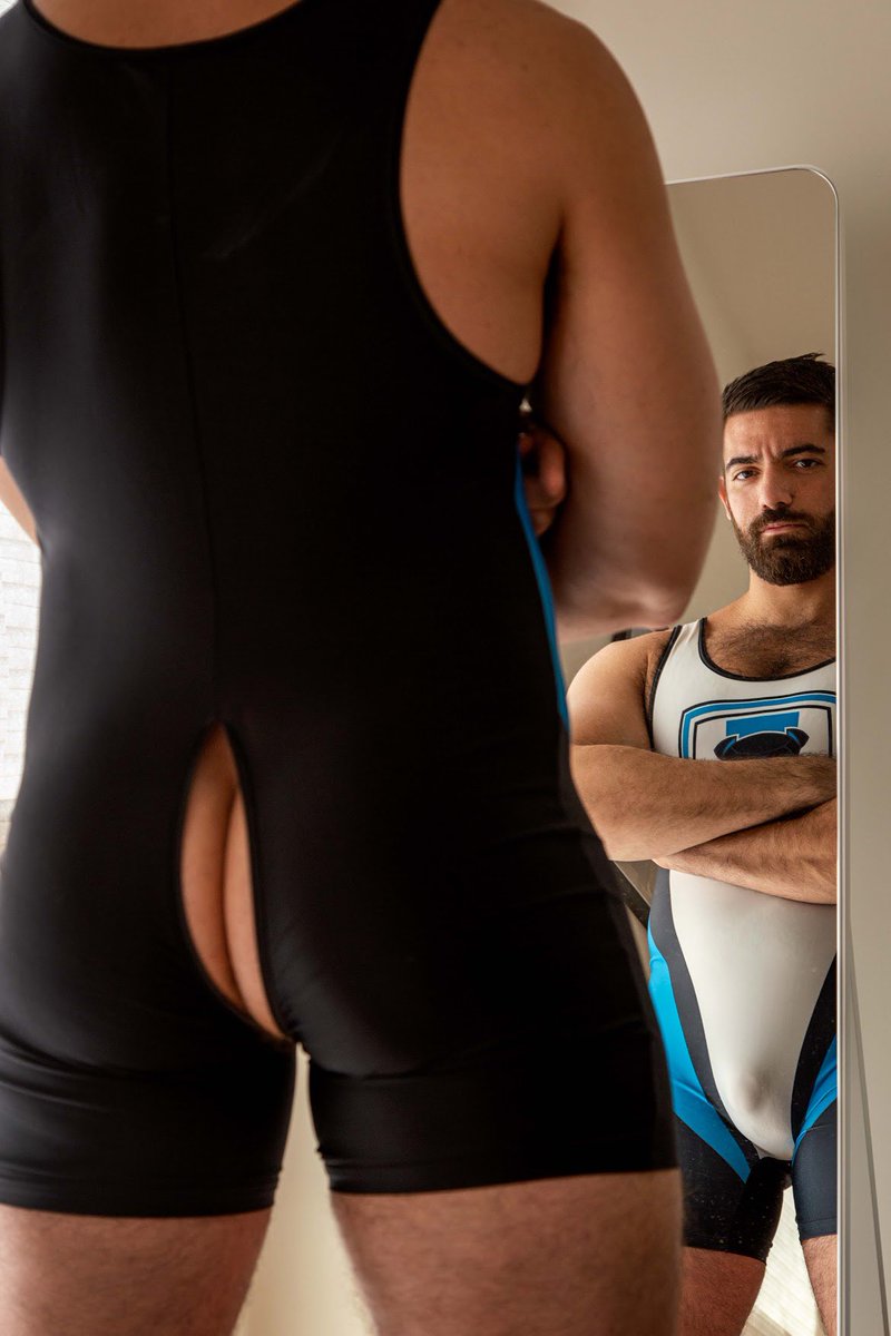 🤼‍♂️ like this singlet ?