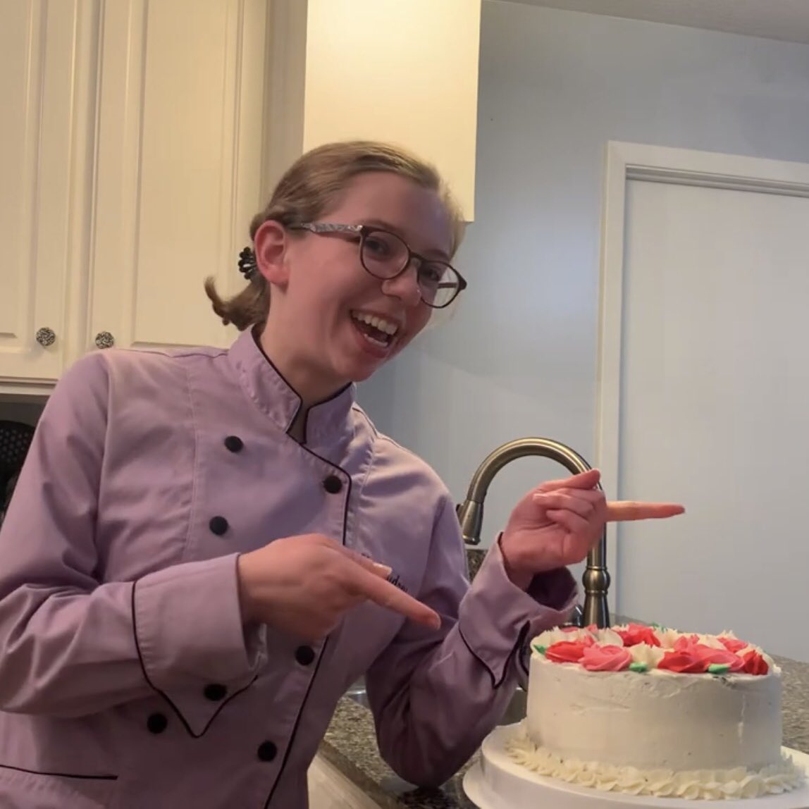Check out my new video “The Science of Celiac” on my YouTube channel and watch me make and decorate a #glutenfree chocolate cake!  #chocolatecake #cakedecorating #celiac #TopChefJr

youtu.be/q9CiCQ4TafM?si…