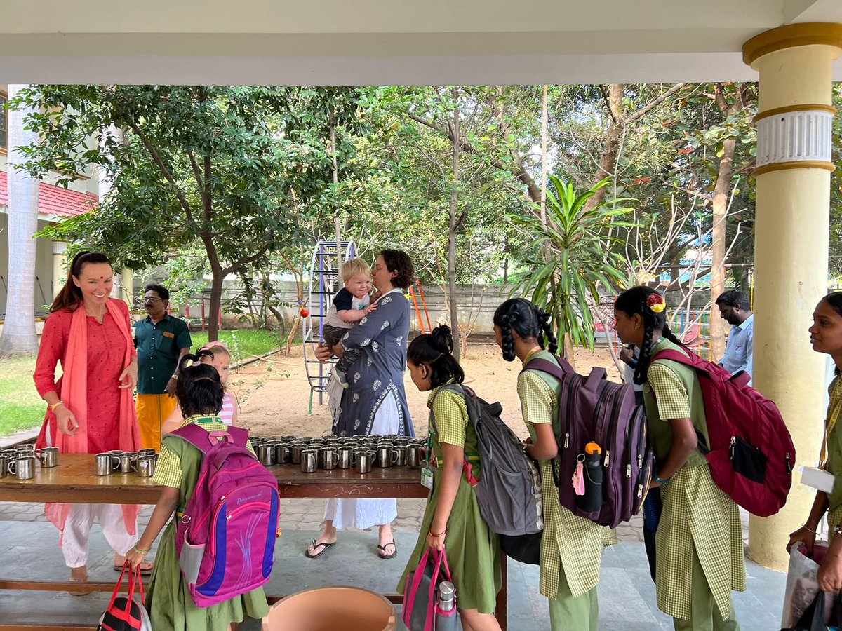 cdnssharing's tweet image. This morning’s gift of free porridge to school children at Sri Narayani Schools in south India. #breakfast #breakfasttime #breakfastprogram #schoolideas #healthybreakfast