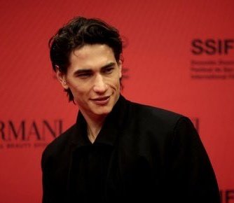 kttykangg's tweet image. me gusta un varón (enzo vogrincic)