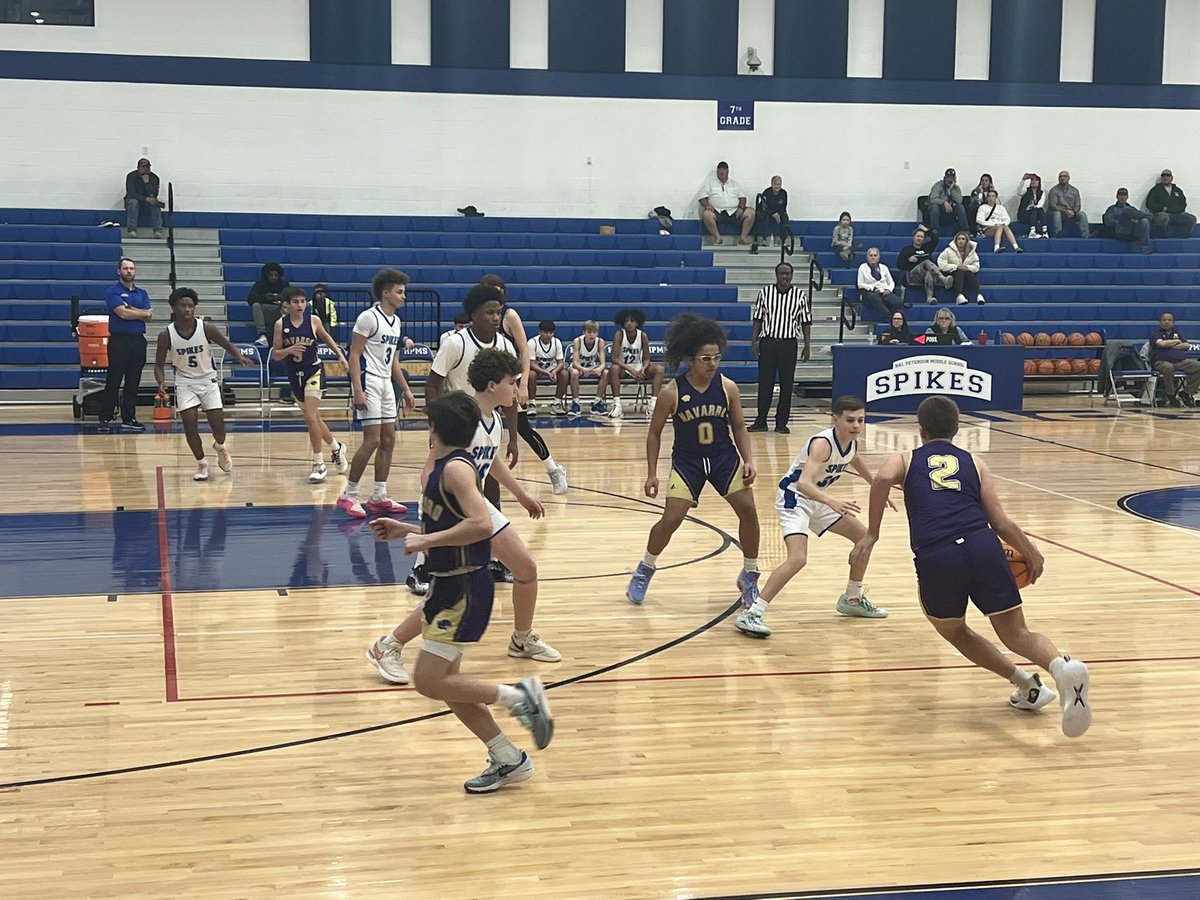 DrBrentRingo's tweet photo. Double digit wins for the 8th Grade Spikes and Lady Spikes @HPetersonMS. Athletes all over the court. And, great time on The Buck and Mike FM talking about all the great happenings in @kerrvilleisd. #TFND #KISDinspires https://t.co/mitwEWI8Nj