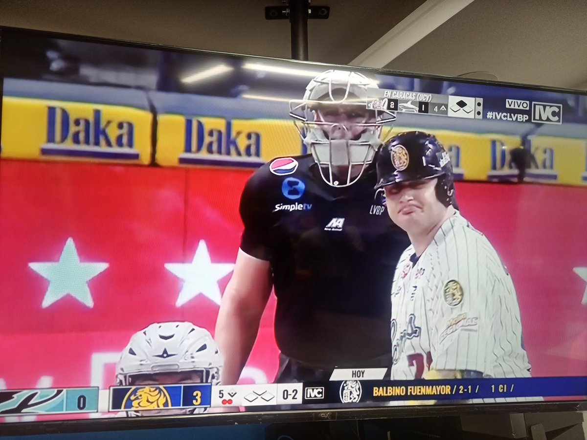 BUITRALF's tweet photo. Disfrutando de la Programación de #ivclvbp @arreazaortega @EfrainZavarce @IvanMedinaM desde Baruta y ligando a los @leones_cbbc https://t.co/QjaPWNAvNZ