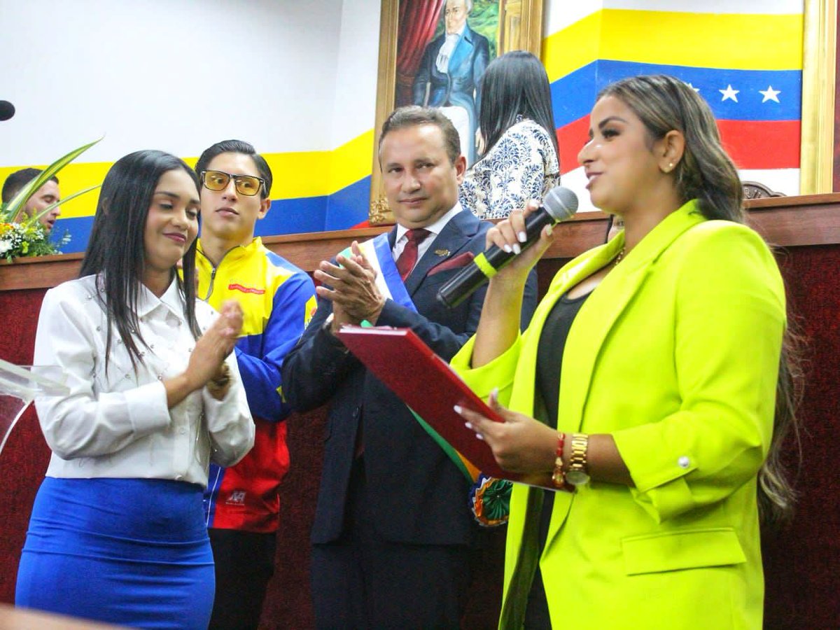 #SEPA🔴Para el ejercicio del periodo de gestión parlamentaria correspondiente al 2024 – 2025, en el estado fue ratificada la junta directiva del CLEBG, quedando en la presidencia la legisladora Dayana Encinozo y Vicepresidenta Yenglis Peña.

#Guárico