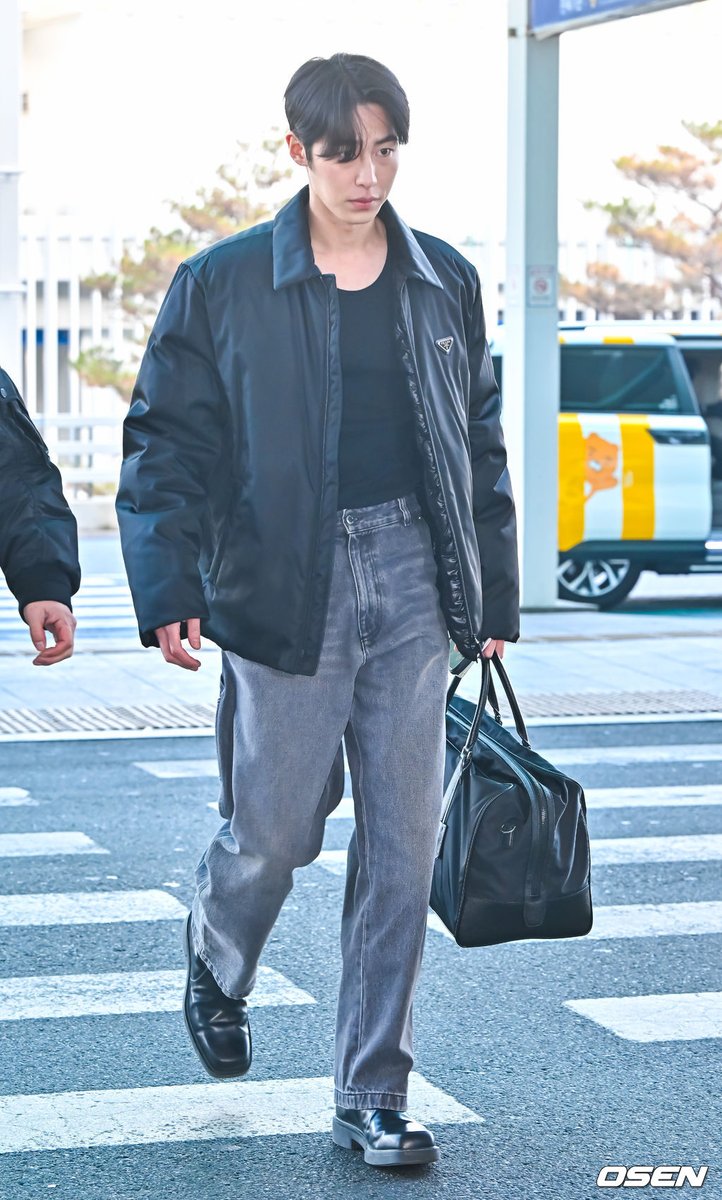 Lee Jaewook at Incheon International Airport departing to Italy