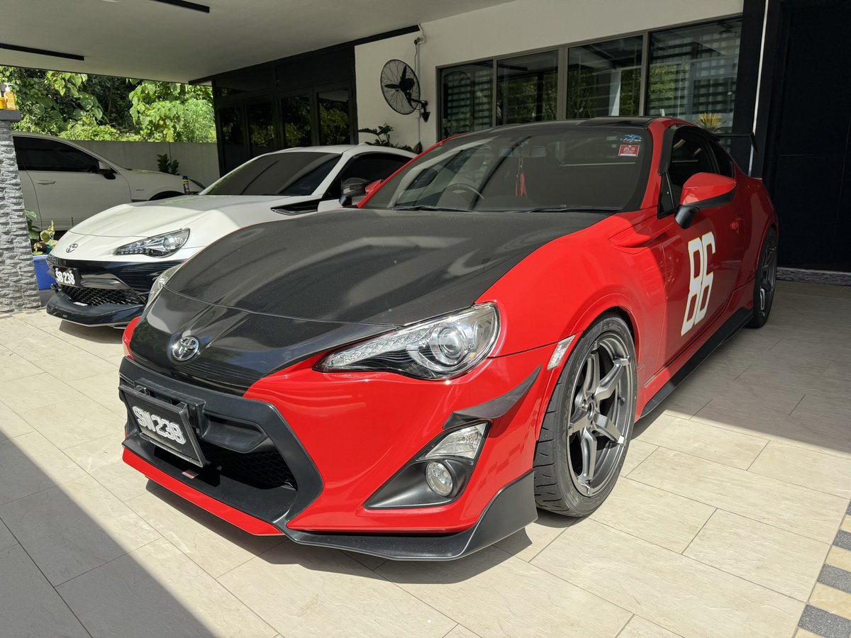 bennynsp's tweet photo. @mfg_anime wrong car again this year https://t.co/lpoRK72o1Y