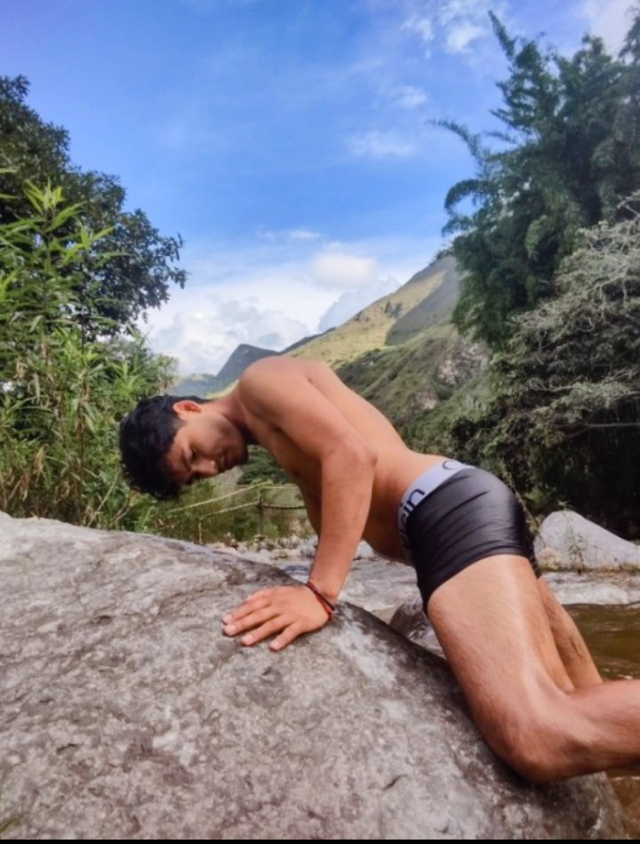 CmateoSanchez0's tweet photo. Un poquito de refrescarse en el rio #rt  #paisajesnaturales #🥵🍑🍆 https://t.co/wYoB8ocDVl