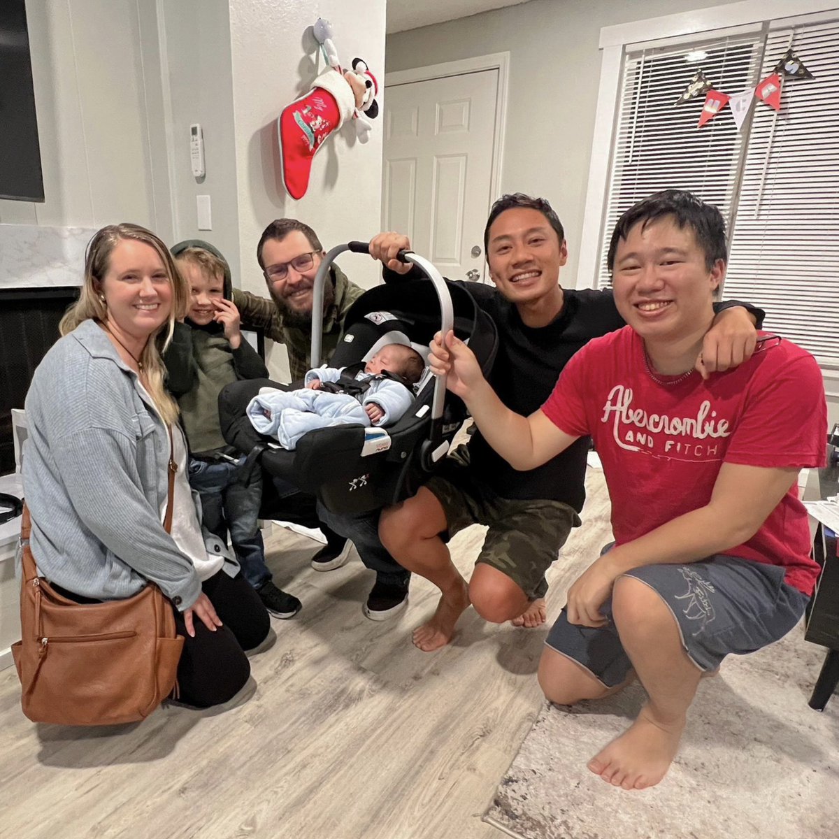 HawaiiSurrogacy's tweet photo. The hardest goodbye! 🥺💔 IPs Eddy &amp; Eddy visited with Surrogate Jenn and her family before they flew back home to Taiwan with their newest little blessing. 🥹♥️ https://t.co/jrwAerHxAZ