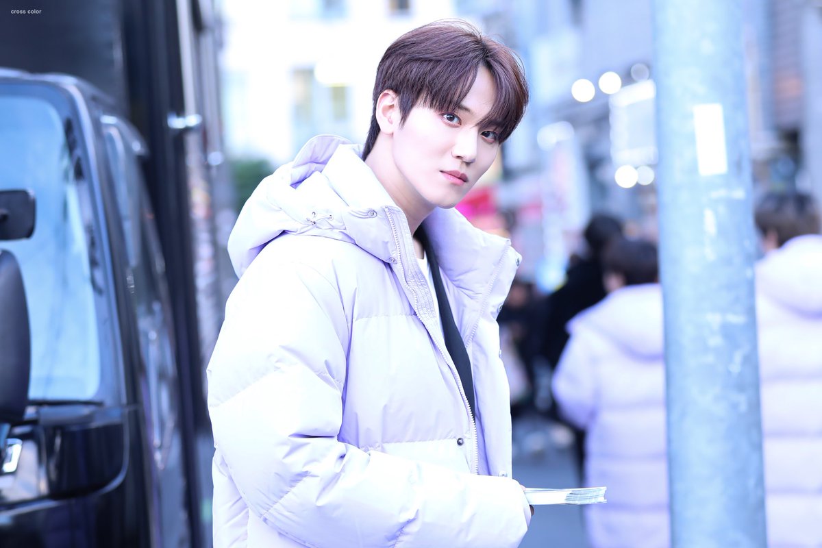 cross_color_'s tweet photo. 🎉기분이좋은 원철생일아침🫧

멋있는 표정도 귀여운 표정도 전부가 별보다 빛나고있어💖 얼굴이 천재🫶🏻역시 안면국보 정원철💎✨ㅋㅋ

#HAPPYWONCHEOLDAY #원철아생일축하해
#에뮤엘 #원철 #MUL #WONCHEOL #ウォンチョル
@Onefe112 @MULOFFICIAL2 https://t.co/LVbJevCqxG
