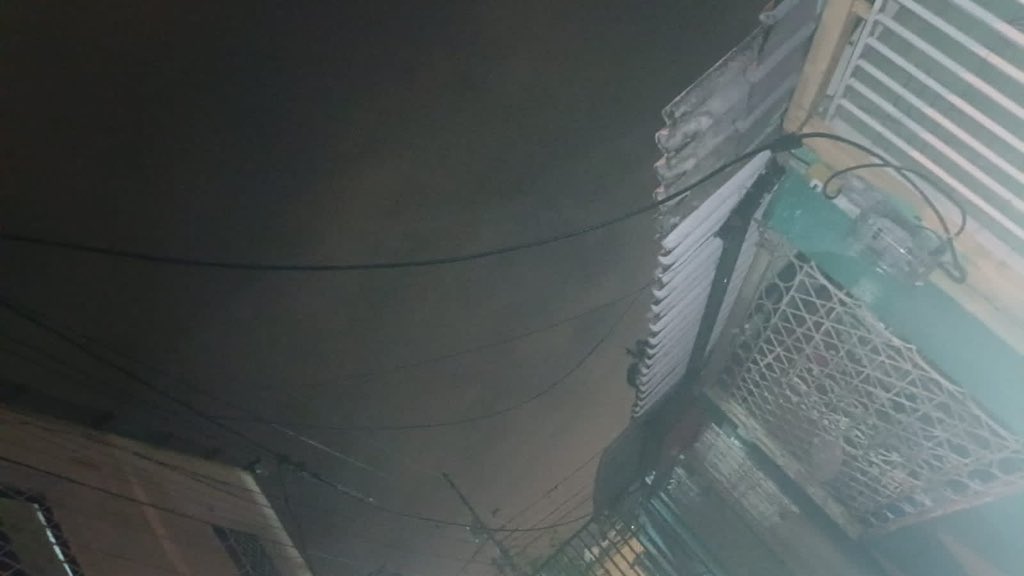 JeanCarlos_593's tweet photo. @CNEL_EP Disculpen con todo el respeto del mundo hace unas hora acabé de llamar al servicio al cliente por lo que tengo un problemas en los cables del medidor hago la solicitud no se acerco ninguna unidad pero en el reclamo ponen como terminado? Volví a Solicitar vamos a ver !!!! https://t.co/HJdLktozgl