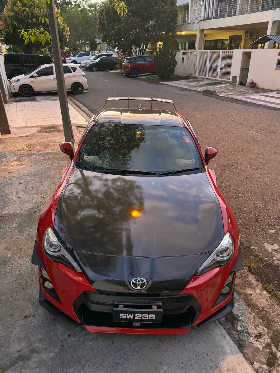 bennynsp's tweet photo. @mfg_anime Get the right car next year. #14R #GT86 https://t.co/YeHd8yUCNt