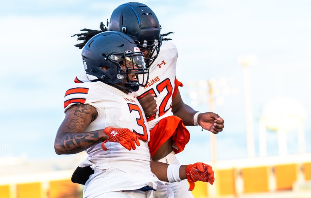 After a great conversation I’m blessed to receive an offer from Virginia State University #AGTG <a href="/CoachPearce_VSU/">Coach Pearce</a> @Yates_nathan <a href="/RHSBears_FB/">Riverbend Football</a>