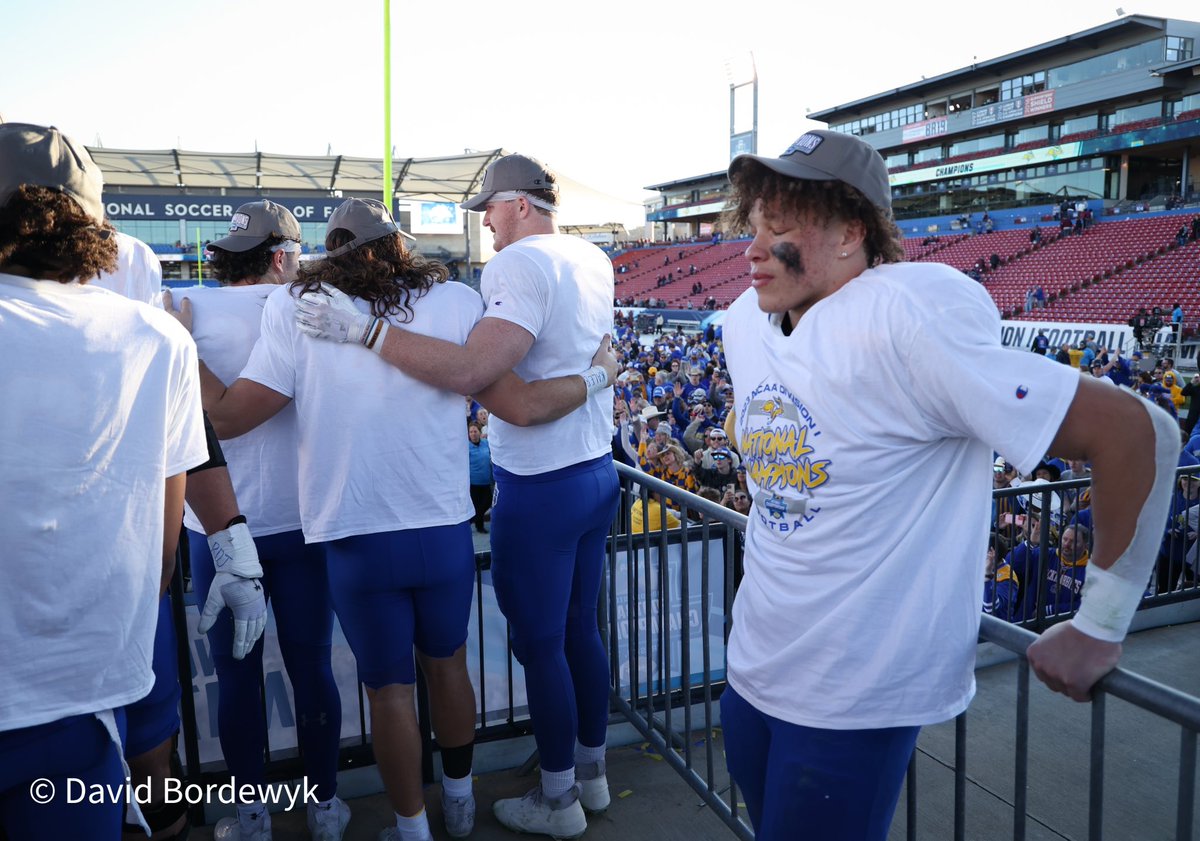 David_Bordewyk's tweet photo. .@GoJacksFB senior running back Isaiah Davis (@z4days) soaking it all in on the trophy presentation stage following the @NCAA_FCS championship game 1-7-2024. #Back2BackJacks #GoJacks https://t.co/dGXiOTdkWx
