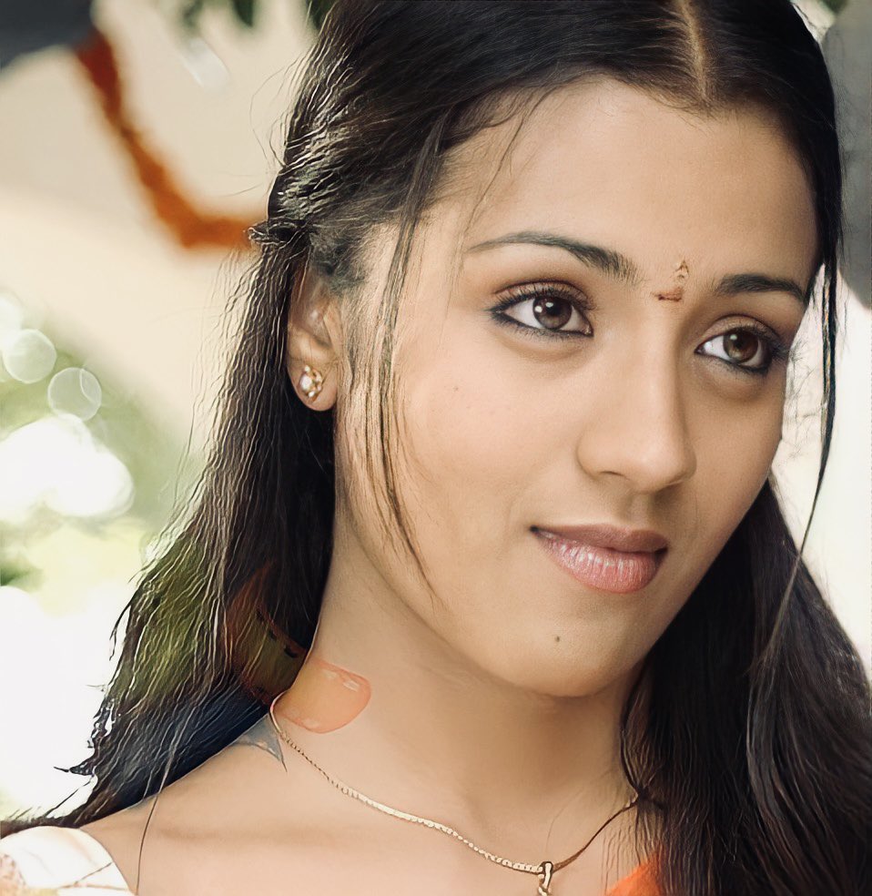 MaheshV81456778's tweet photo. @Telugu360 Please Mahesh anna. Don't do a movie with Trivikram again. If you want, do a movie with Trisha 🙏🏻 https://t.co/7vuLGD8MGX