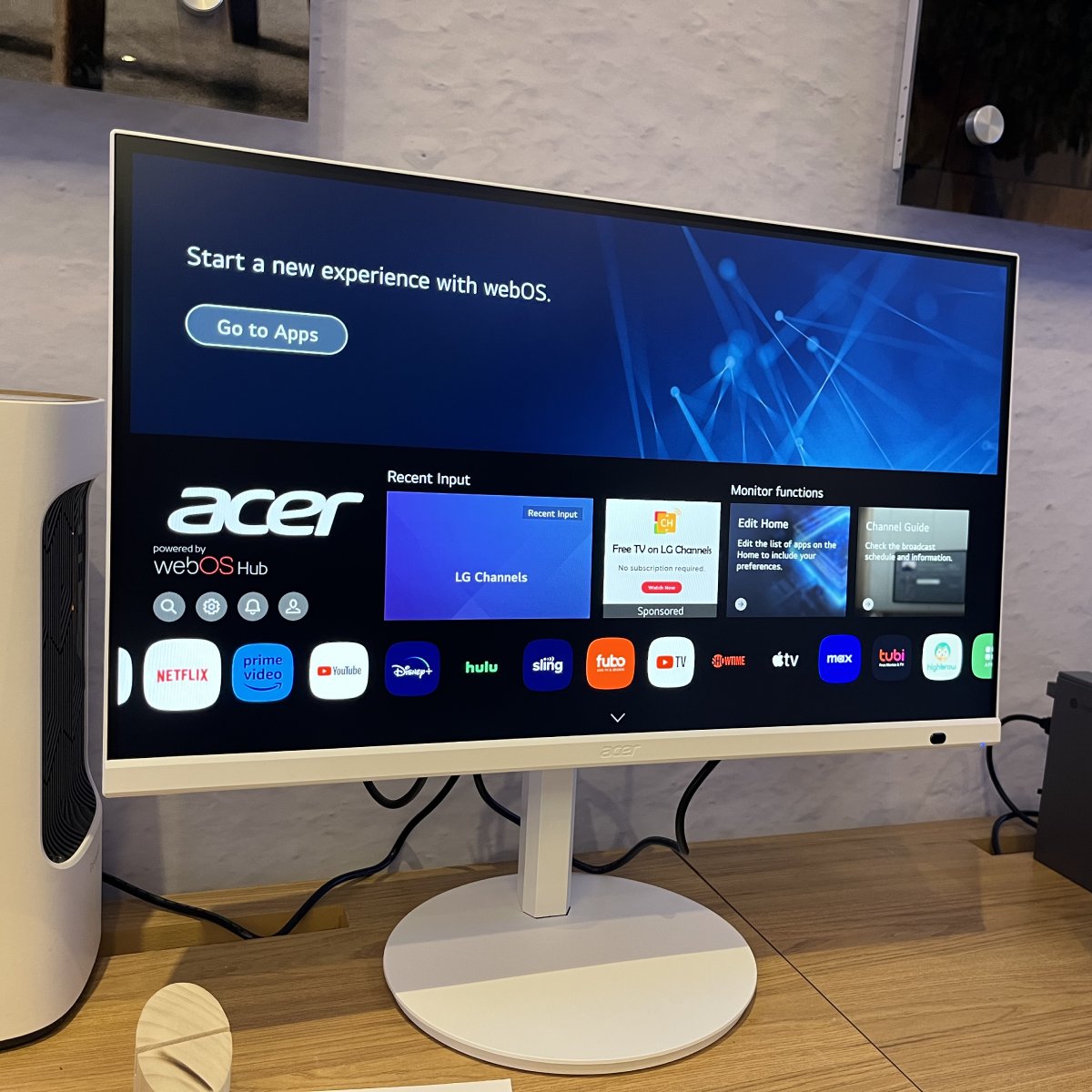 webOS_Hub's tweet image. Stay Connected, We're Open for Collaboration!🌐
Did you enjoy CES 2024? Our partners also participated this year, providing an opportunity to connect with webOS Hub on their Smart TVs and Monitors. If you're eager to explore potential collaborations, discuss partnerships, or…