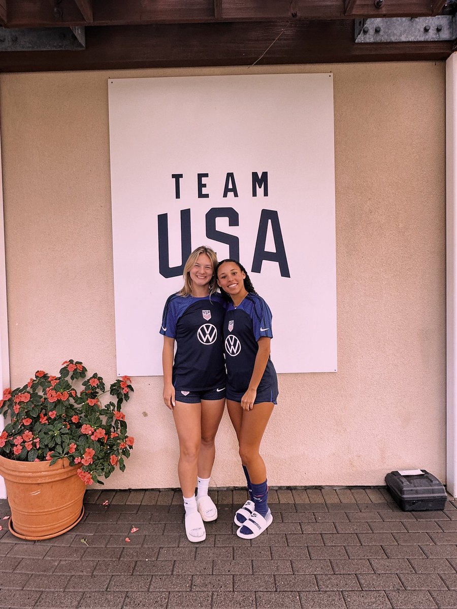 Thank you <a href="/USYNT/">U.S. Soccer YNT</a> for a great week doing the thing I love most with some of the best people in the world❤️🤍💙