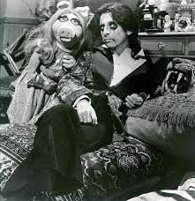 That time that Miss Piggy showed up at Alice Cooper’s place.