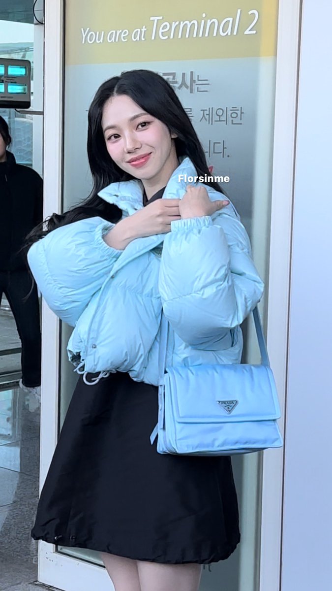 florsinme's tweet photo. 240112 ICN 카리나 출국
나 또 일뜽지민팬... 🥹🩵

#aespa #KARINA #エスパ #カリナ
#카리나 #유지민 #에스파 #유지민은봐라 https://t.co/VheJFhek7t