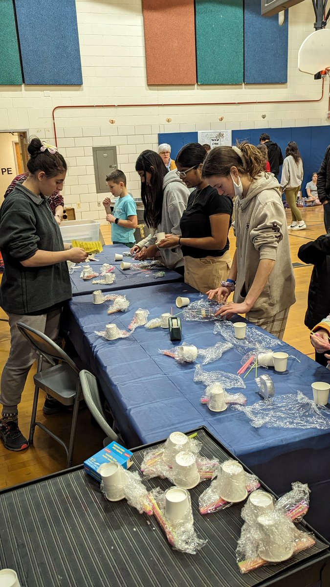 ClearspringAP's tweet photo. STEAM Night was a huge success!!!  Boat building, robots, origami, marshmallow snowmen, and so much more!!! Can't wait for next year! https://t.co/sYXEXiPUBD