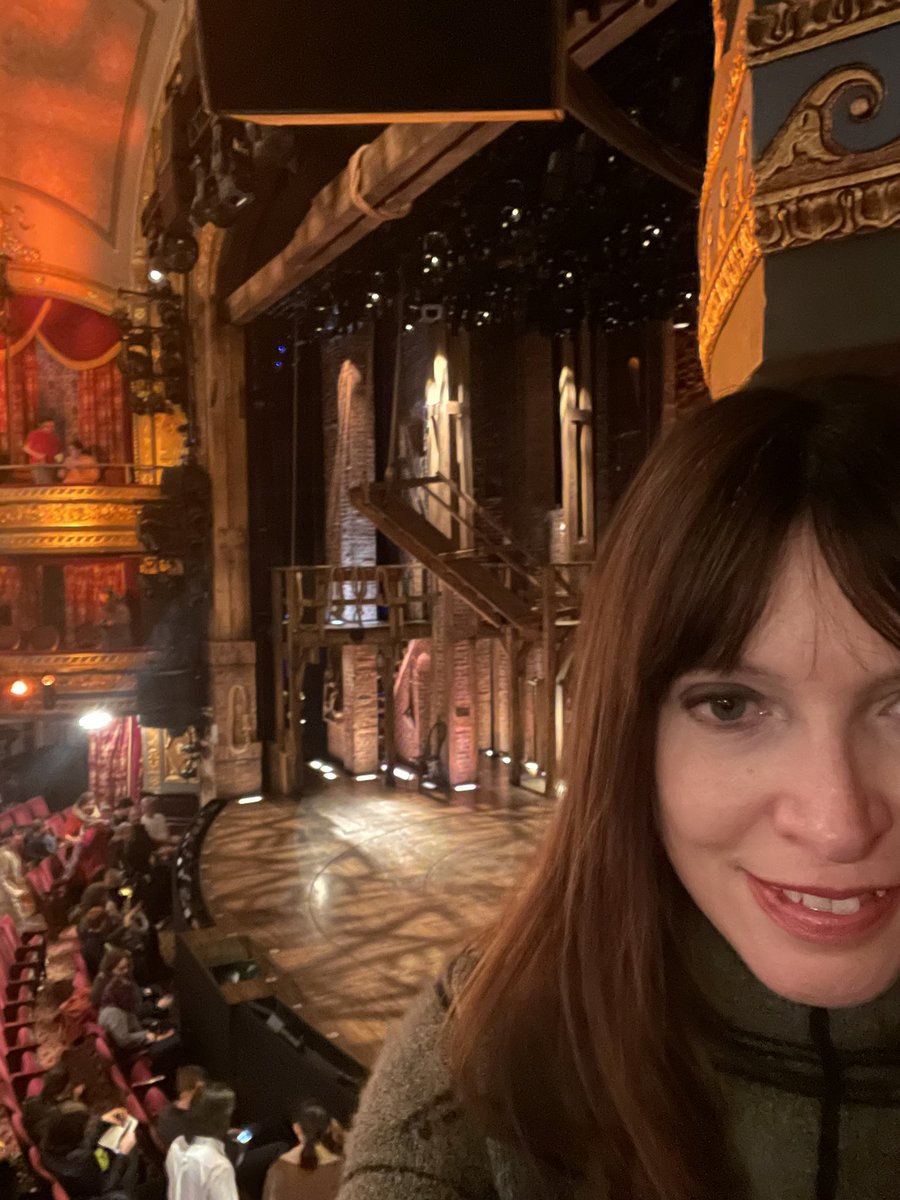 Vanessa Carroll tweet media