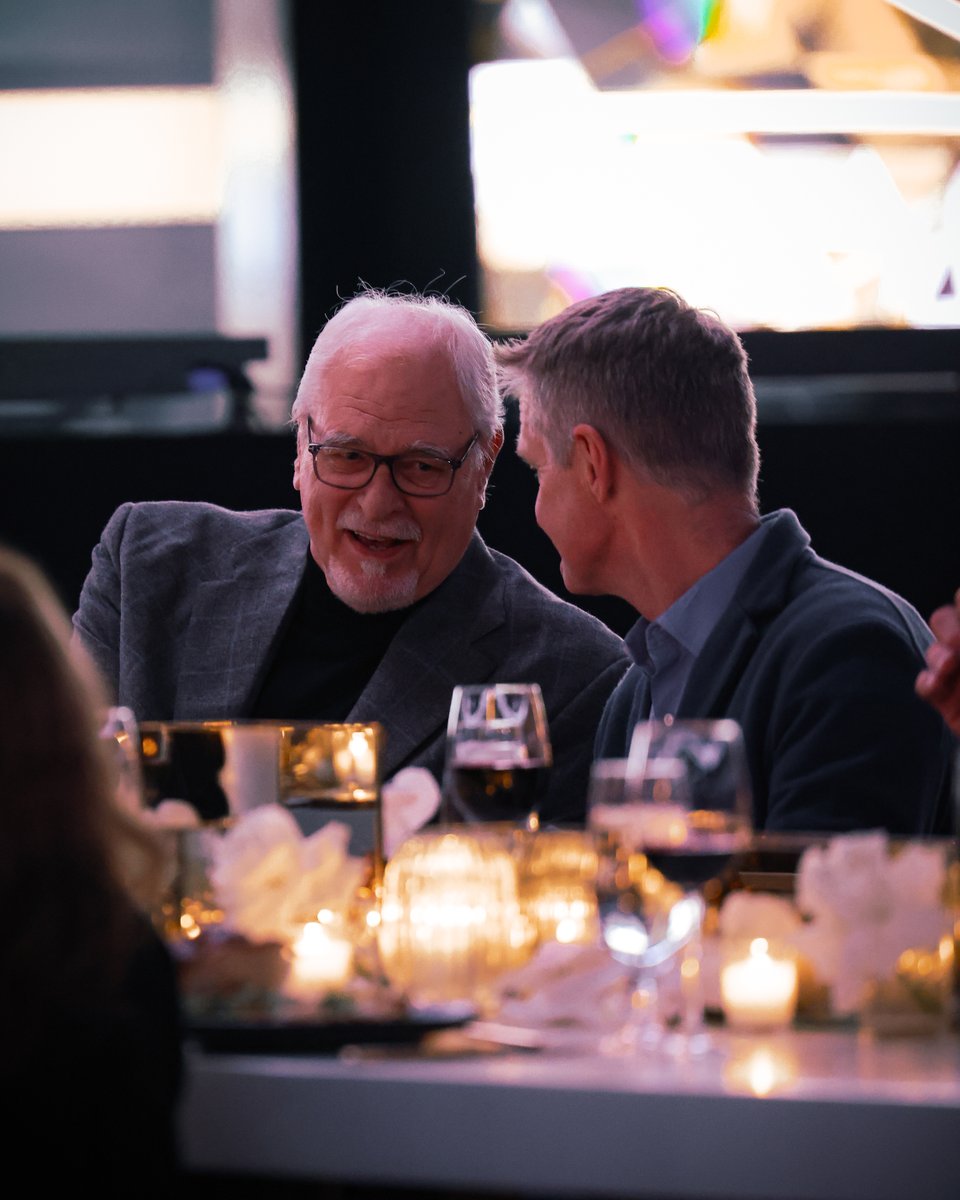 chicagobulls's tweet photo. Phil Jackson &amp; Steve Kerr reunited at our Bulls Ring of Honor gala ❤️ https://t.co/AFDwvVXsai