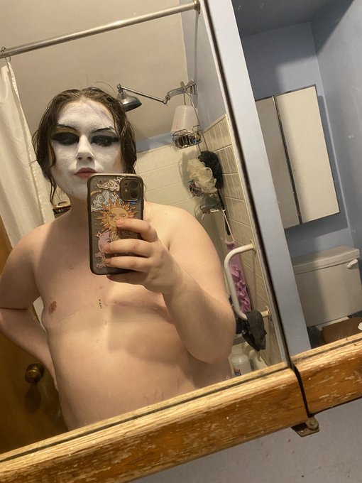 What would y&rsquo;all like to see me get up to this year? https://t.co/1ZCPSGwbfB<a href="/tag/clown"class="tags"><span>#clown</span></a><a href="/tag/clowngirl"class="tags"><span>#clowngirl</span></a><a href="/tag/sexyclown"class="tags"><span>#sexyclown</span></a><a href="/tag/sw"class="tags"><span>#sw</span></a><a href="/tag/coulrophilia"class="tags"><span>#coulrophilia</span></a>