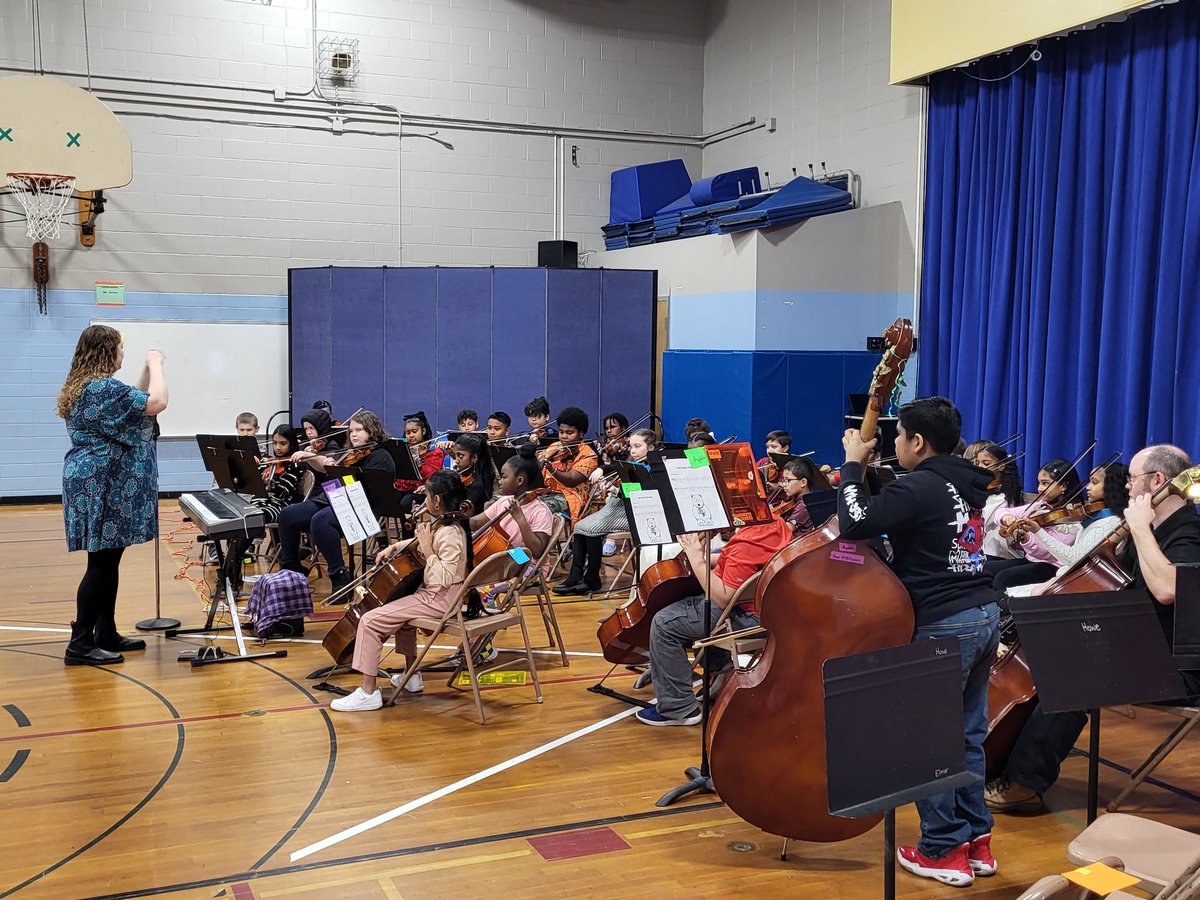Our Howe Band, Orchestra, and Chorus students showed off their amazing talents at the Winter Concert today. Great job students and thank you teachers (Longe, Niravathu, and Scotto. #HoweHawks <a href="/SCSchools/">Schenectady Schools</a> <a href="/HoweSCSD/">Howe Elementary School</a>