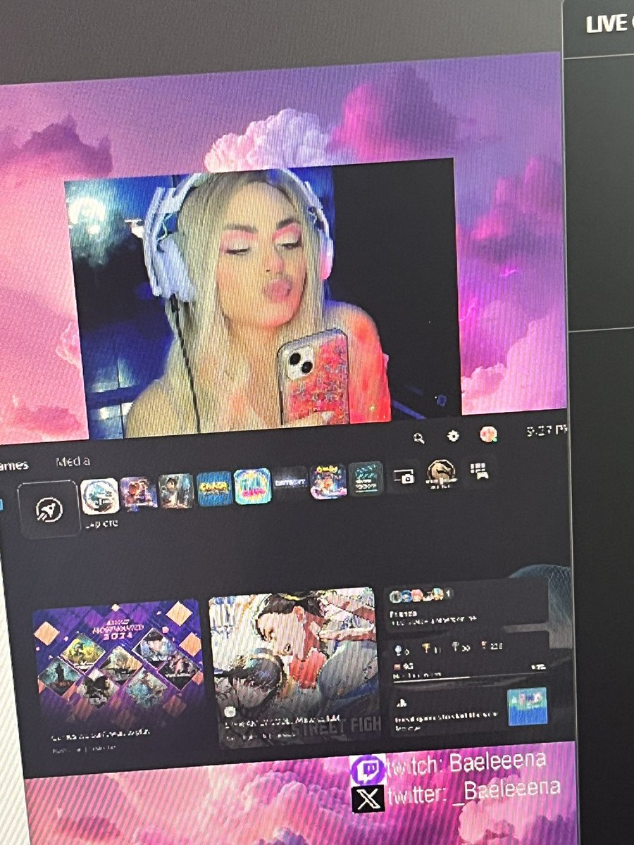 Bday girl streaming on TikTok ✌🏻for a bit