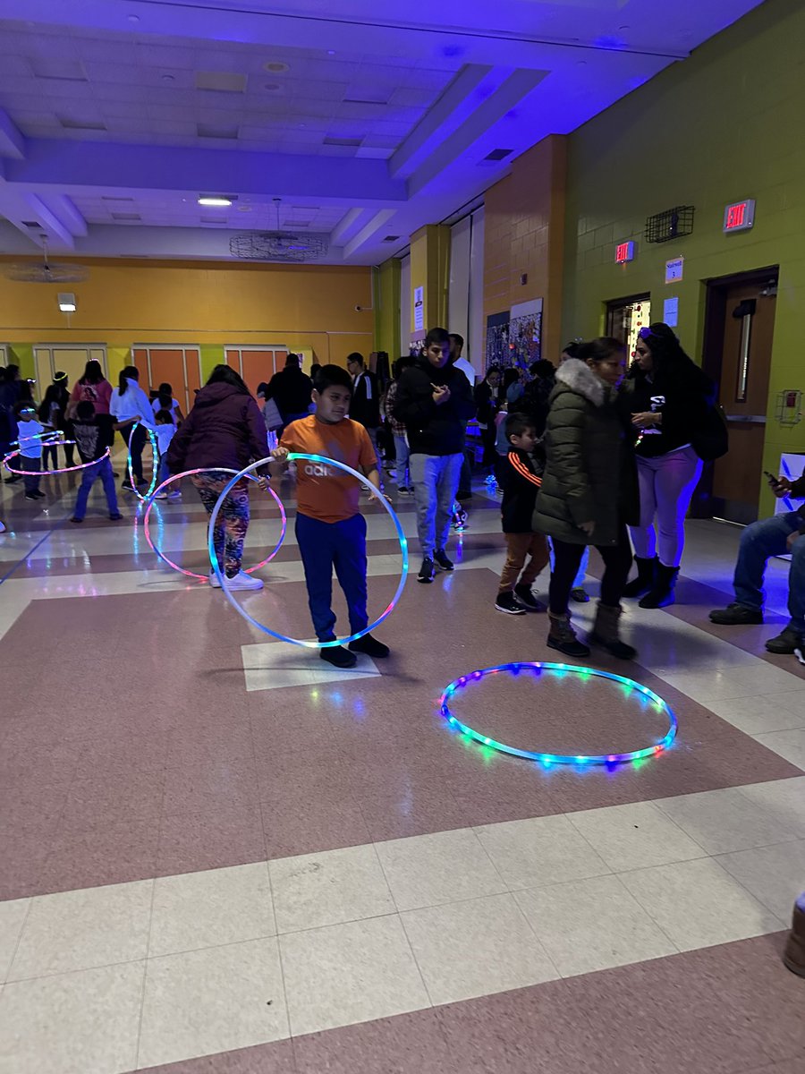 CEA_PrideFAST's tweet photo. GLOW FAMILY PARTY at School 12 was so much fun! Thank you to all our families who came out and had a blast playing games and dancing the night away! @cliftonschool12 @cliftonschools @NJEA @NJEAReg27 #oneClifton #familyengagement https://t.co/O8s7xss4MV