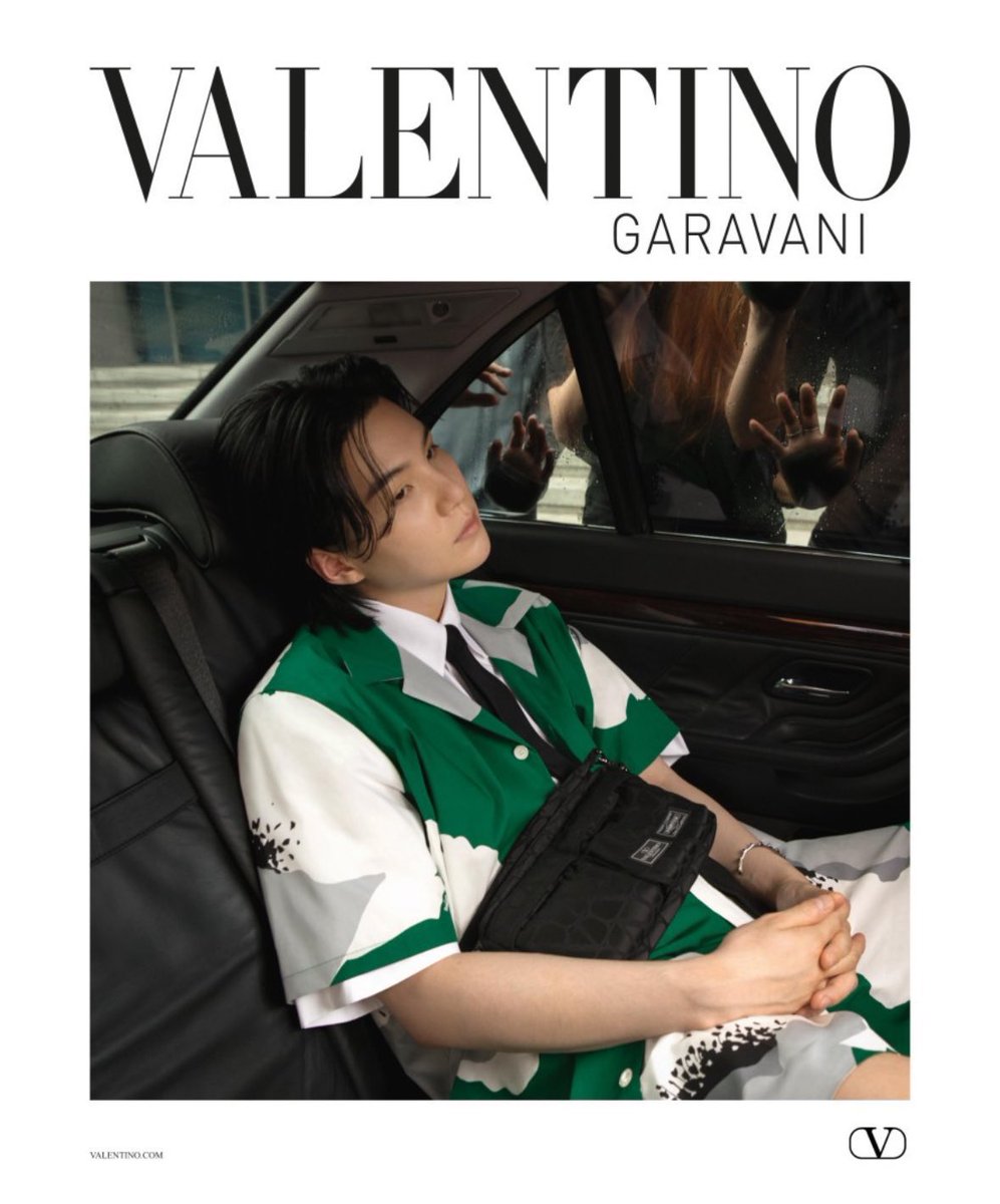 houriyng's tweet photo. SUGA FOR VALENTINO https://t.co/rcDJzcbeKj