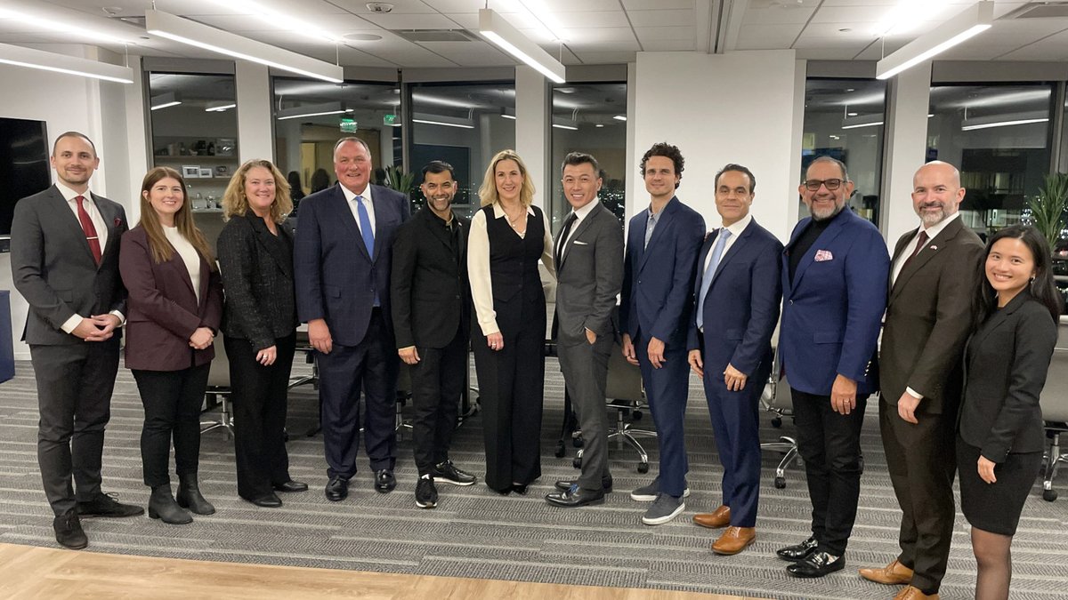 WTCLosAngeles's tweet photo. WTCLA was honored to host H.E. @KirstenHillmanA, Ambassador of Canada to the US, and @Zaib_Shaikh, Consul General of Canada in LA, for a roundtable with business leaders in the LA region to discuss further strengthening the essential US-Canada trade relationship. https://t.co/E5oE4dBkb5